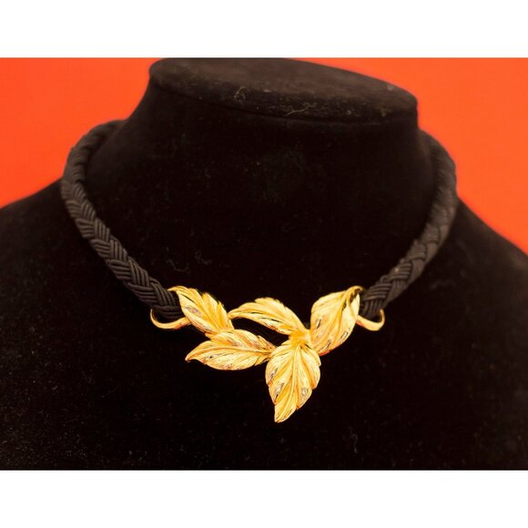 Vintage Gold/Dark Black Rope Flower Leaf Necklace 16-18 Inches F3 - Picture 3 of 4